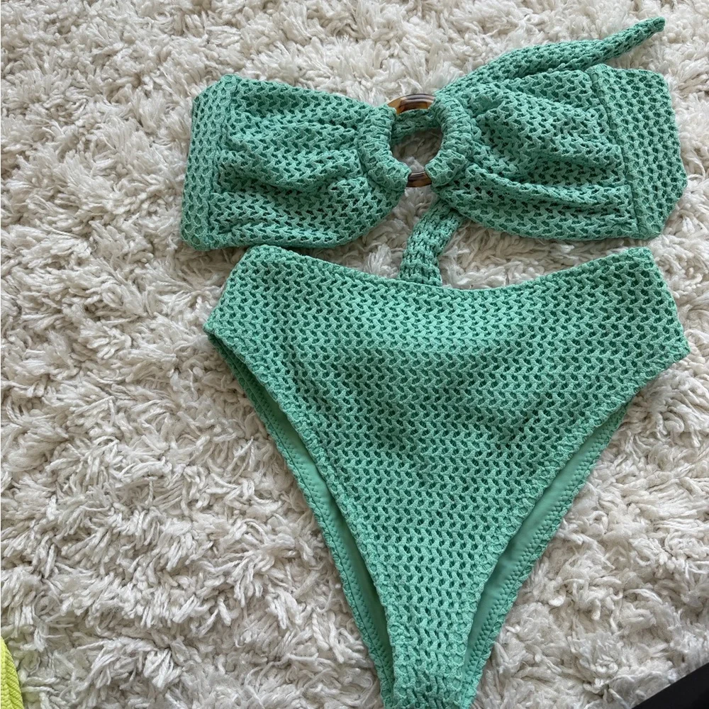 Montce Bikini - Picture 2 of 7